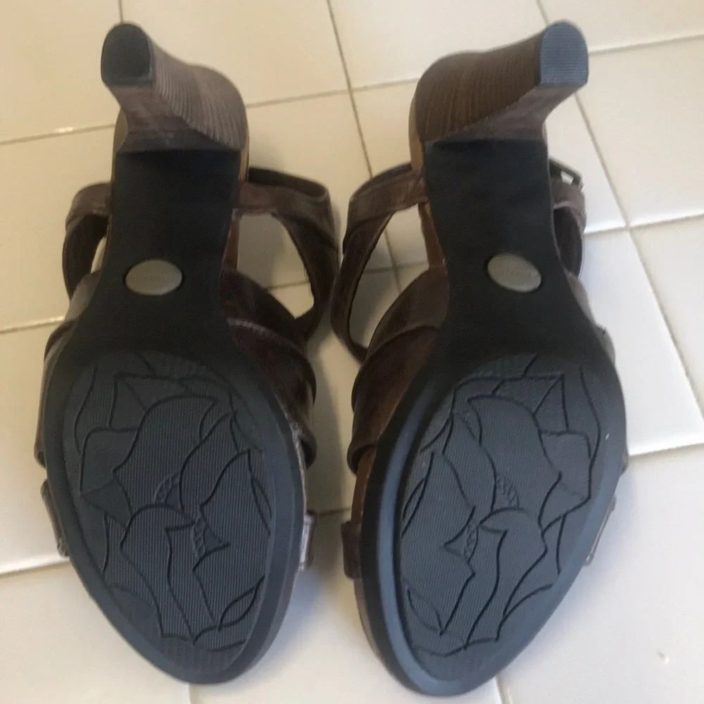 Adam Tucker NWT heels